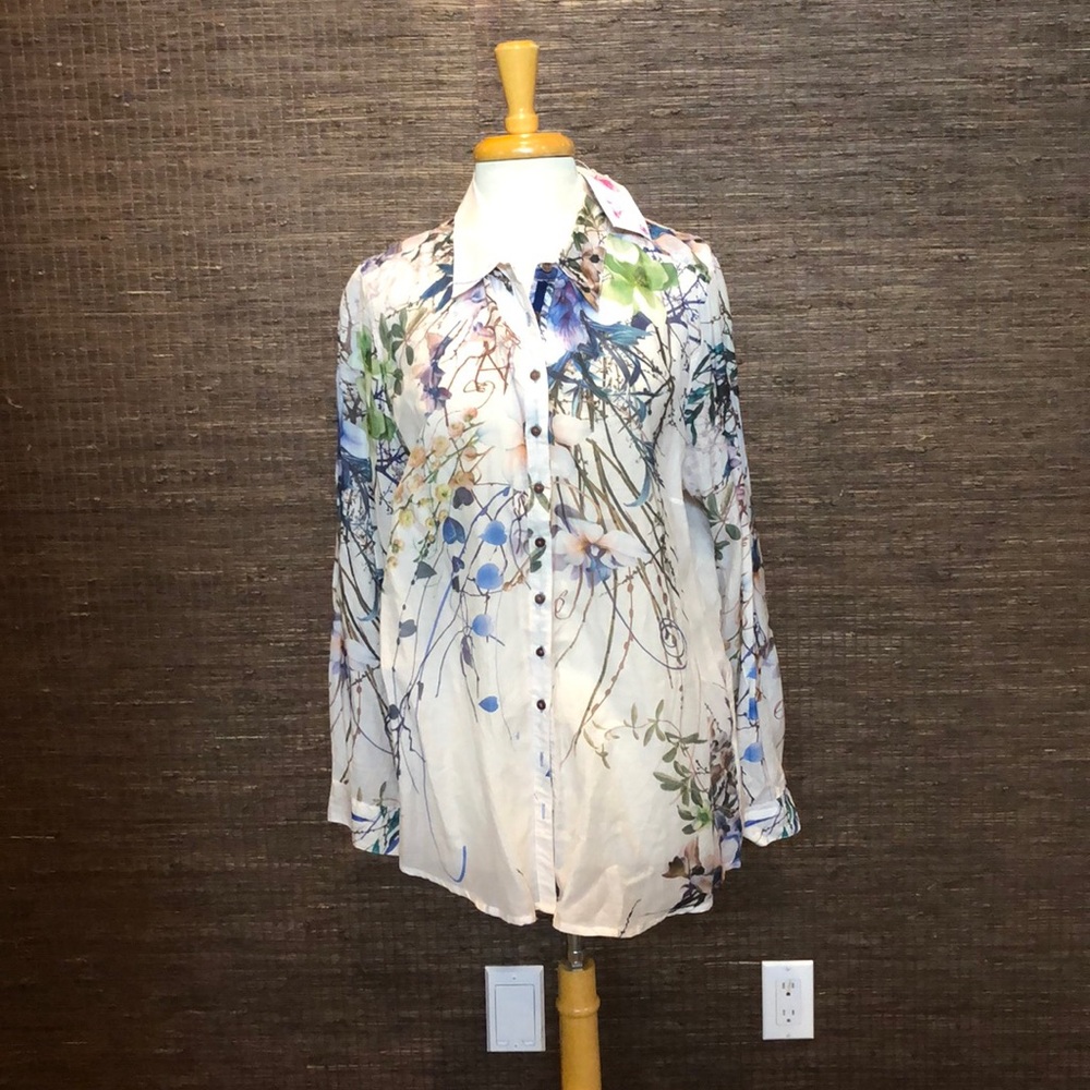 Long sleeve button front blouse